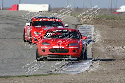 media/Feb-24-2024-CalClub SCCA (Sat) [[de4c0b3948]]/Group 1/Race (Outside Grapevine)/